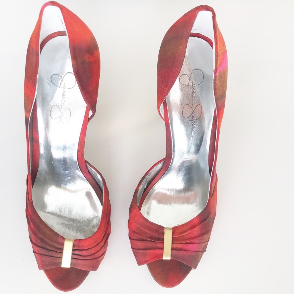 Jessica Simpson red heels with gold detail 9.5